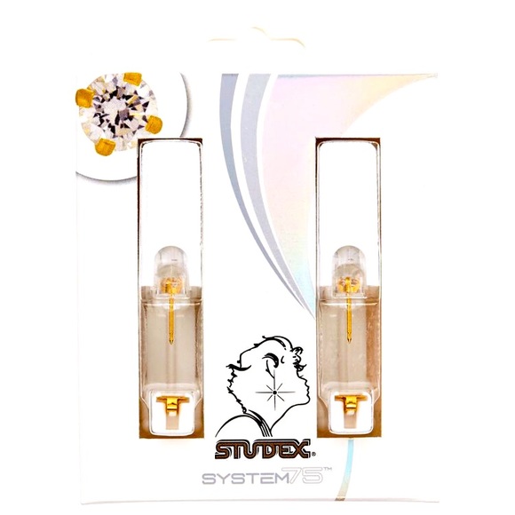 last pair of Studex sterilized ear piercing studs - Picture 1 of 6